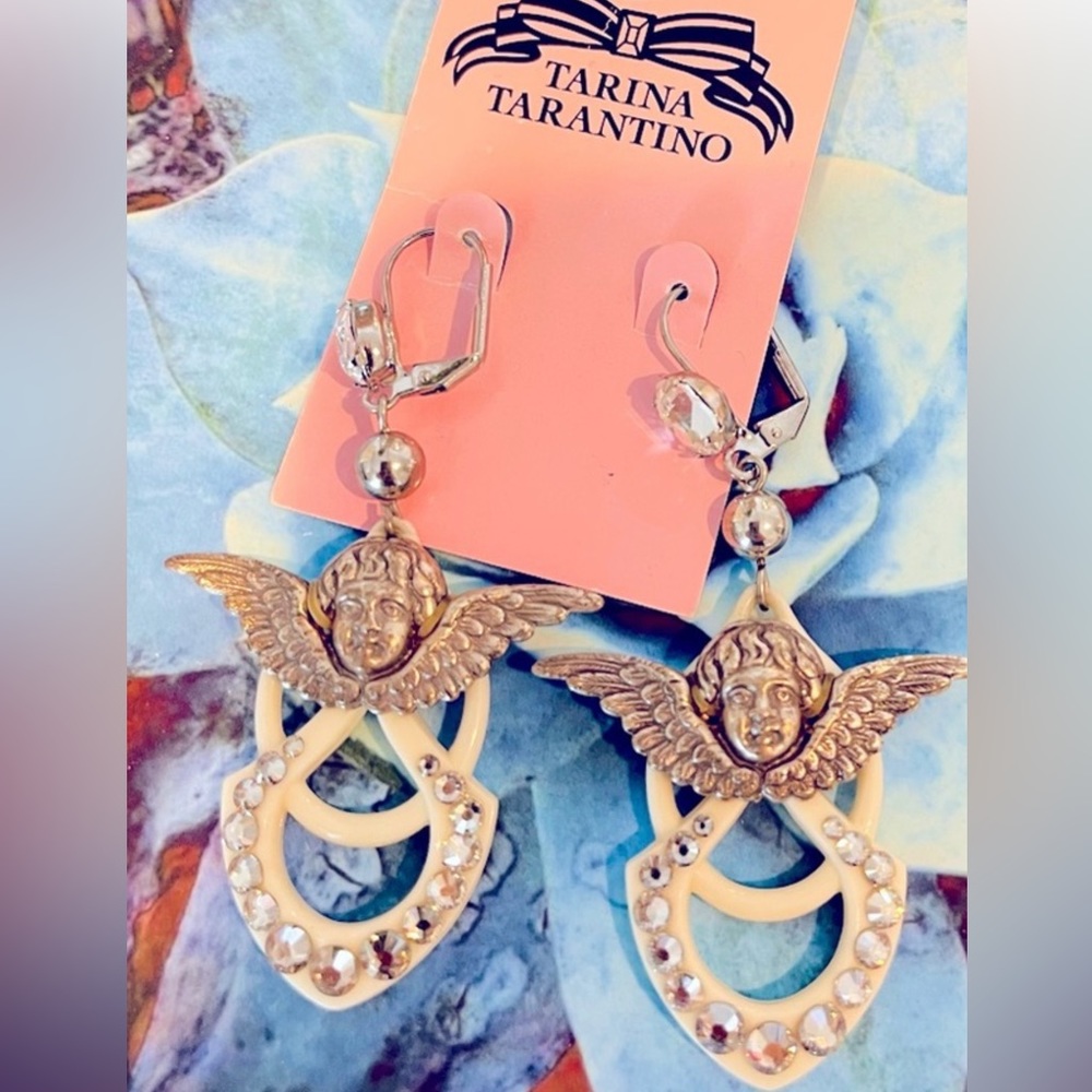 Tarina Tarantino Cherub ivory sparkle earrings👼🪽Rare collectible🤍🪽